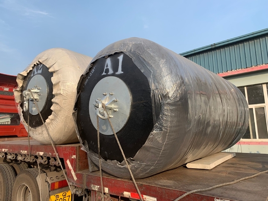 Uzun ömürlü Polyurethane köpüklü tekne fenderleri ISO17357 Onaylanmış -60.C'den 80.C'ye kadar sıcaklık aralığı