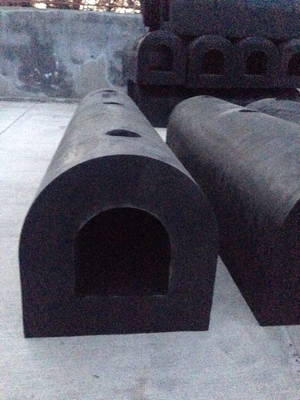 D şeklindeki Katı Kauçuk Fenders Dökler ve Gemiler için Çarpışmayı Emen Kauçuk Fender