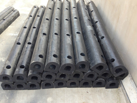 Ağır Güçlü D Kauçuk Fenders Deniz Koruması Bolted Kurulum Emek Enerjisi Temperatüre Dirençli