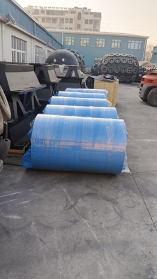 Yüksek Enerji Sıkkınlığı Silindrik Kauçuk Fenders 60-85HA Sertliği ile Bolted Kurulum