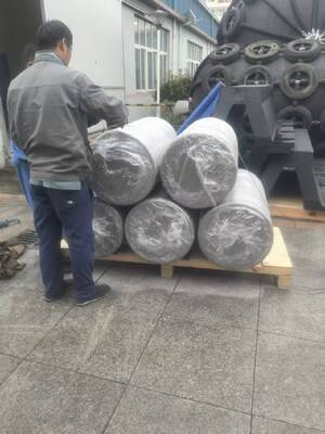 Denizcilik Çamurluğu PU Poliüretan Köpük Kauçuk, Mükemmel Esneklik ve Deniz Çevresel Stresine Karşı Direnç Özelliği