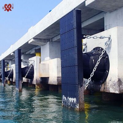 SGS Onaylı Koni Lastik Fenders, 60-70 Shore A Sertlik ve Hava Direnci Sağlar, Deniz Bağlama Sistemleri İçin İdealdir