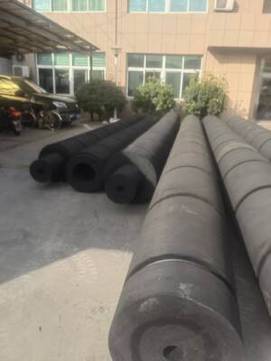 Düşük Bakım Yedek Römorkör Makaralı Çamurluklar Yükseklik 200mm 450mm Bakım Maliyetlerini Azaltmak ve Yedek Römorkör Güvenliğini Artırmak İçin Tasarlanmıştır