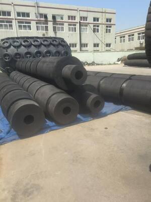 Düşük Bakım Yedek Römorkör Makaralı Çamurluklar Yükseklik 200mm 450mm Bakım Maliyetlerini Azaltmak ve Yedek Römorkör Güvenliğini Artırmak İçin Tasarlanmıştır