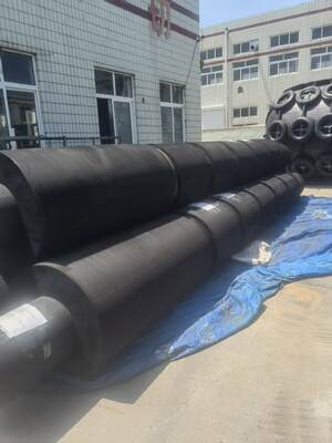 Düşük Bakım Yedek Römorkör Makaralı Çamurluklar Yükseklik 200mm 450mm Bakım Maliyetlerini Azaltmak ve Yedek Römorkör Güvenliğini Artırmak İçin Tasarlanmıştır